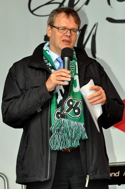 Zu_Tisch   109.jpg
